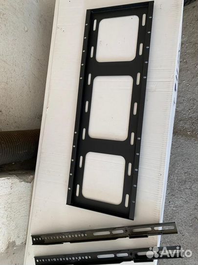 Кронштейн для телевизора