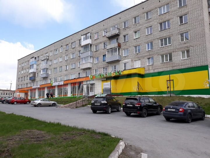Торговая площадь, 1347.8 м²