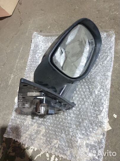 Зерало правое Kia Cerato 2 с повторителем
