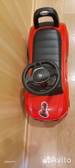 Детская качалка,машина в подаок