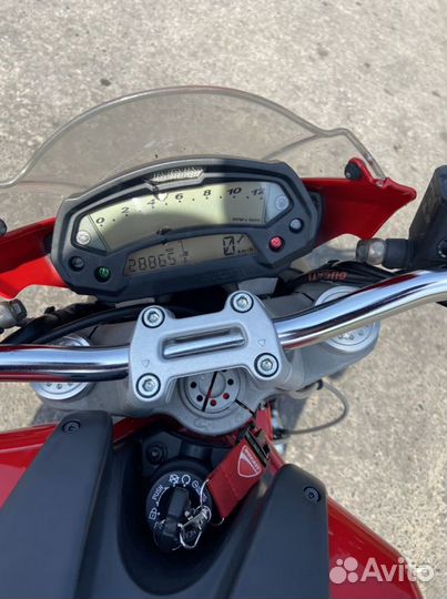 Ducati Monster 696