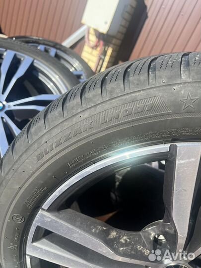 Bridgestone Blizzak LM-001 285/45 R21