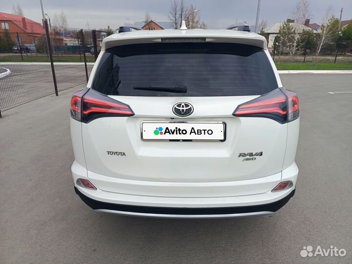 Toyota RAV4 2.0 CVT, 2017, 320 000 км