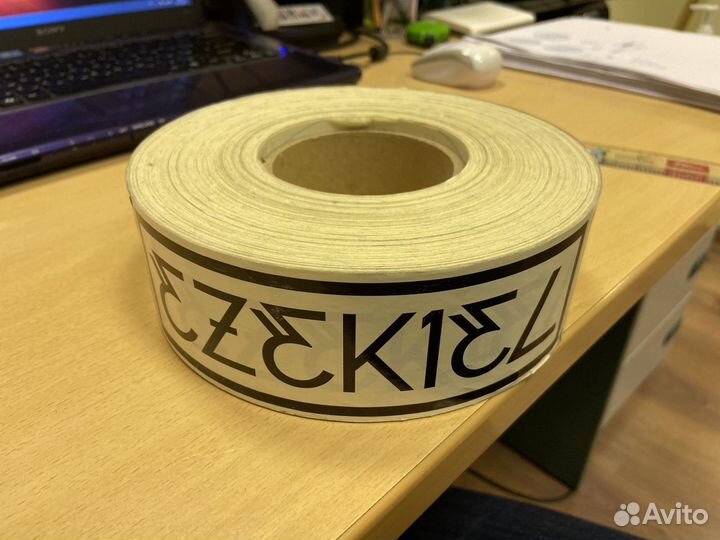 Наклейки Ezekiel (рулон)