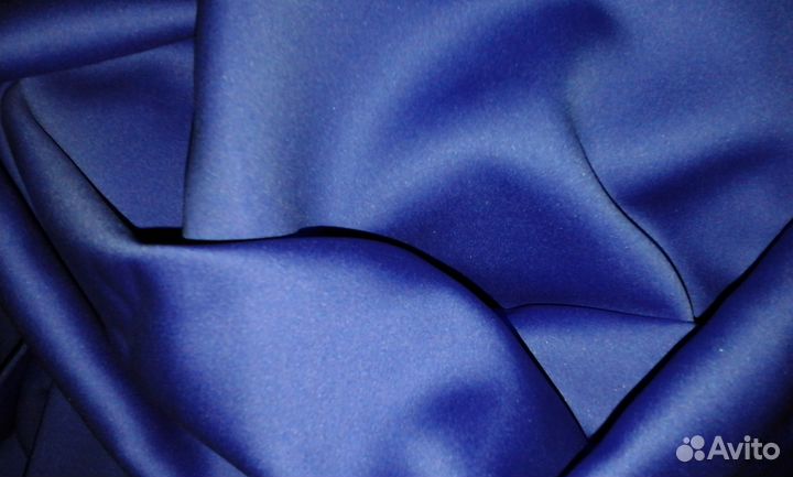 Отрез ткани шелк