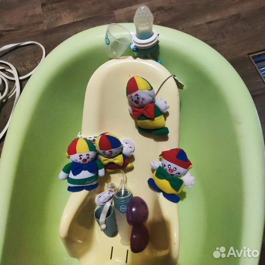 Ванночка для купания, горшок, накладка и др