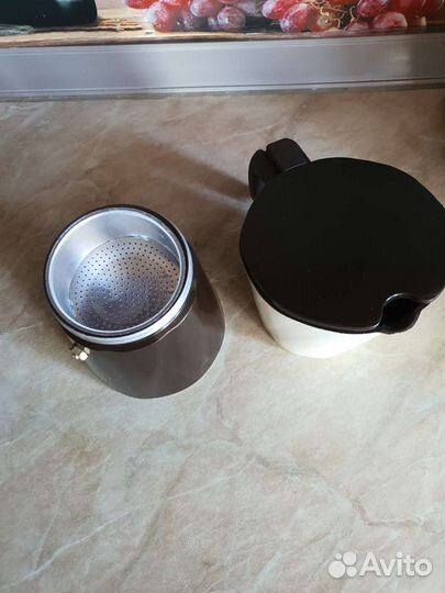 Гейзерная кофеварка Röndell