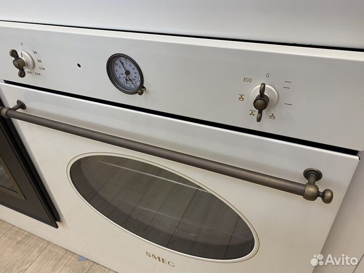 Встроенный духовой шкаф smeg sf800po