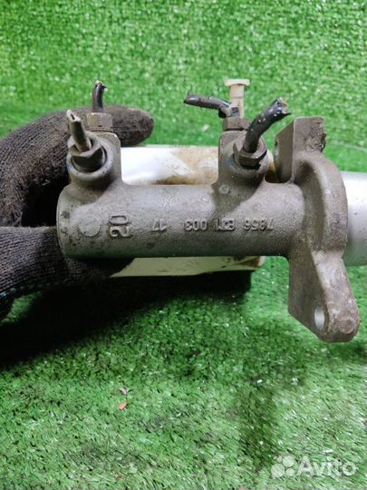 Главный тормозной цилиндр Renault Logan