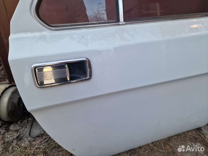 Дверь задняя правая газ 2410, 3110