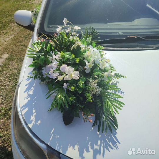 Свадебные украшения на машину