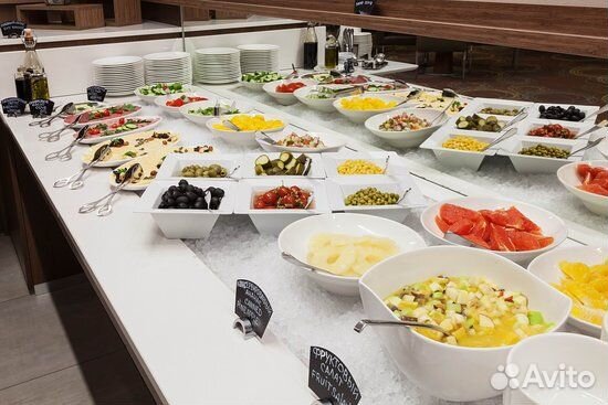 Официант/ка с проживанием