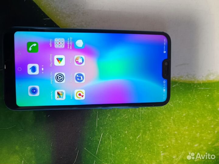 HONOR 10, 4/64 ГБ