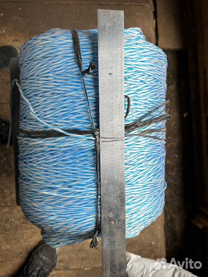 Шпагат в бобинах