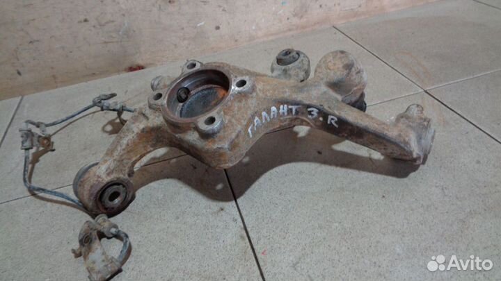 Кулак поворотный З/П Mitsubishi Galant 9