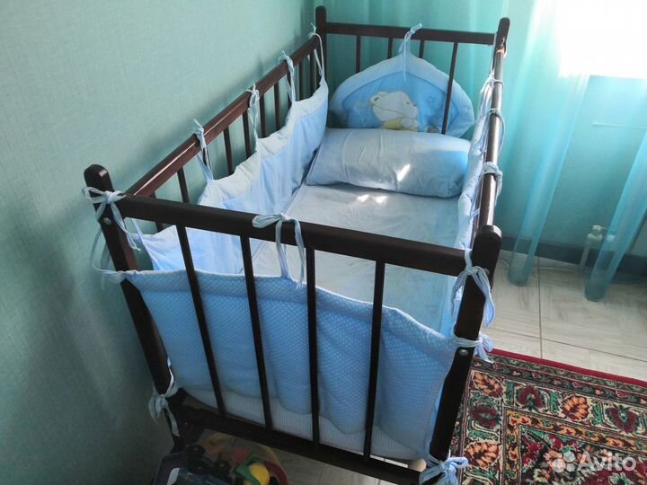 Детская кроватка