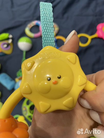 Детские развивающие игрушки и грызунки