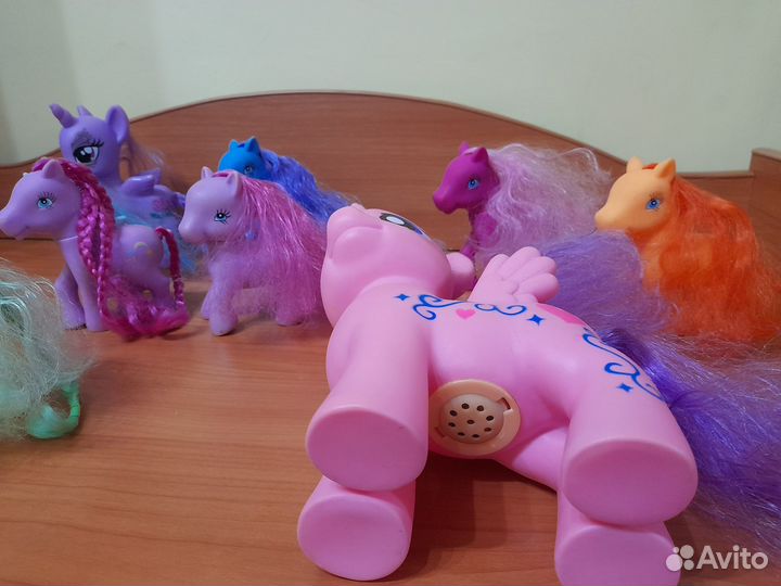 Пони лошадки