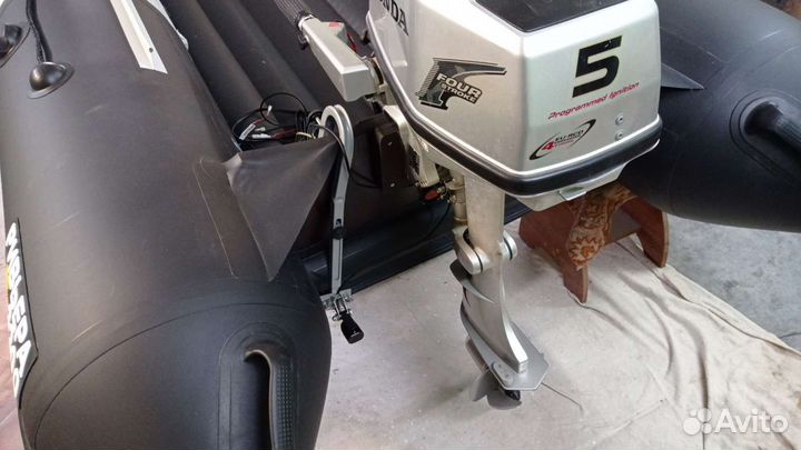 Лодочный мотор