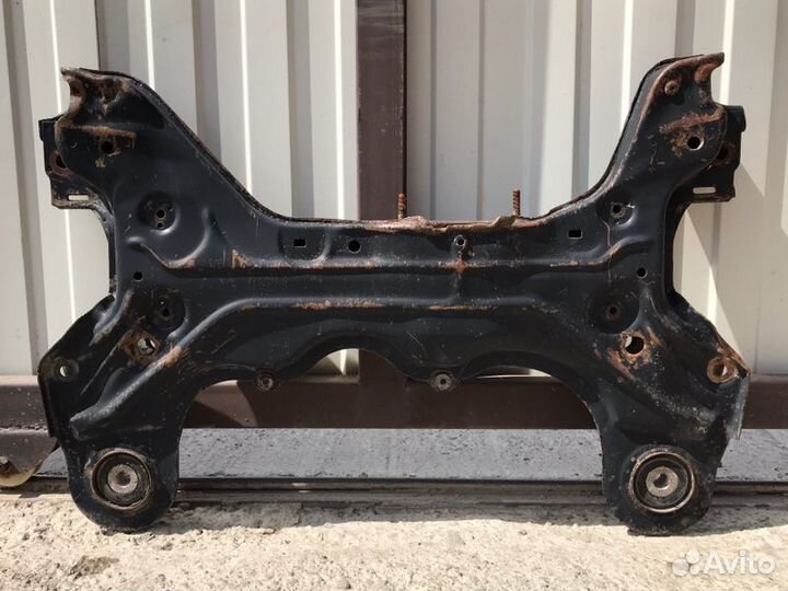 Подрамник Volkswagen Golf MK4 2000