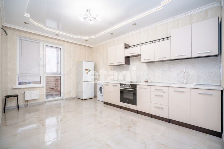 3-к. квартира, 110 м², 4/19 эт.