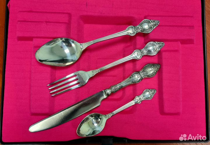 Столовый набор мельхиоровый посеребренный 24 предм