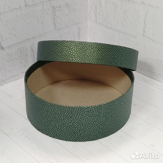 Коробка для цветов и подарков