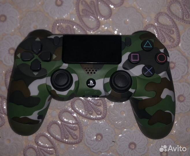 Джойстик (геймпад) dualshock 4 на Sony PS4