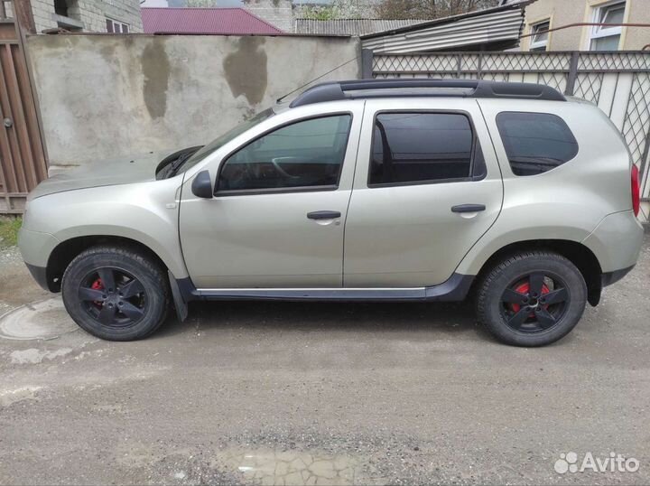 Renault duster капот