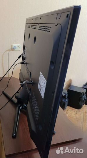 Телевизор самсунг смарт, вайфай, И так далее
