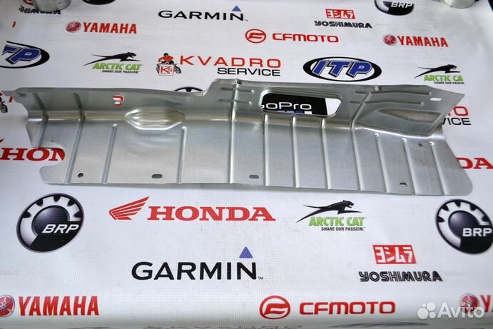 Тепловой экран глушителя BRP Can-Am 707602862