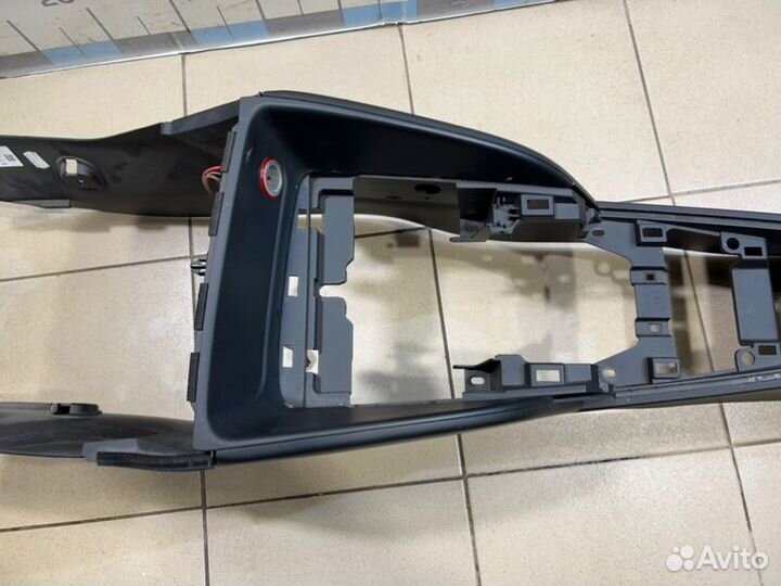 Консоль Audi A3 8V czca 2014