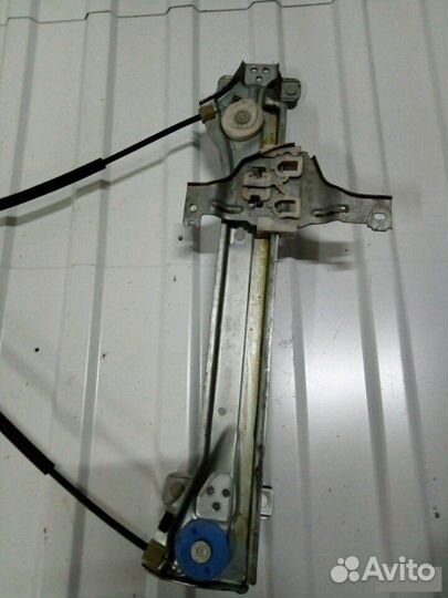 Стеклоподъемник Renault Fluence K4M