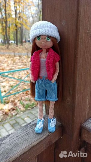 Вязаная кукла