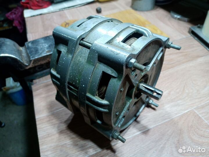 Двигататель стиральной машины