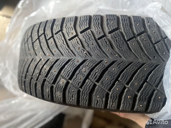 Michelin X-Ice North 4 SUV 235/55 R19 98T