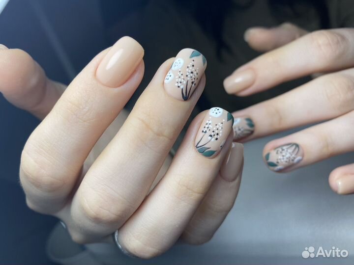 Маникюр/педикюр/Рижская