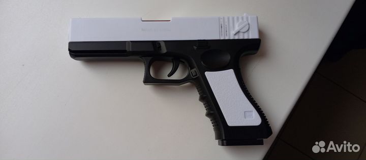 Пистолет игрушечный без пулек