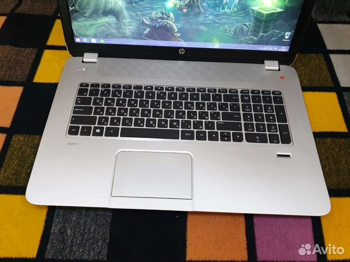 Ноутбук HP pavilion 17-J120SR