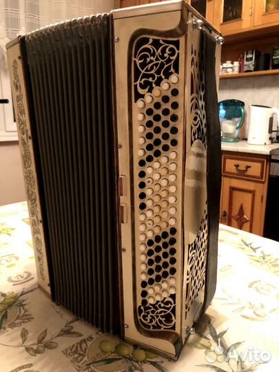 Баян сделанный на заказ