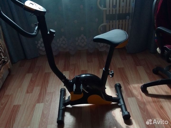 Велотренажер бу