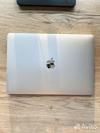 Apple macbook pro 13 2018