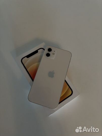 iPhone 12, 64 ГБ