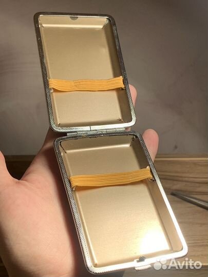 Портсигар с янтарем