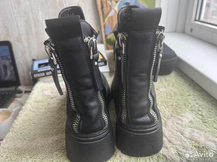 Ботинки женские на осень весна размер 40