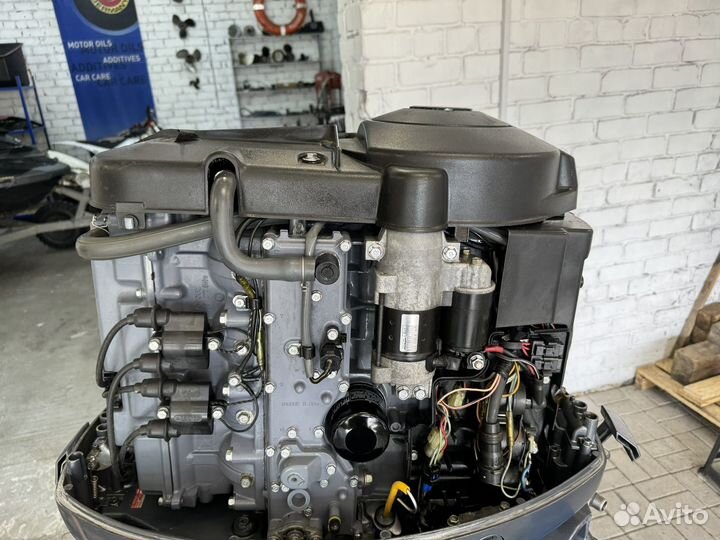 Подвесной лодочный мотор Ямаха Ф100