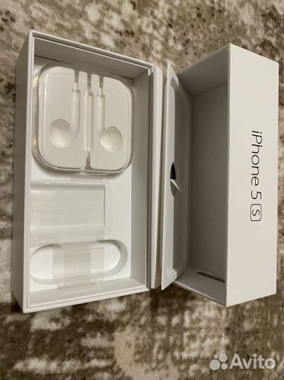 Коробка от iPhone 5S