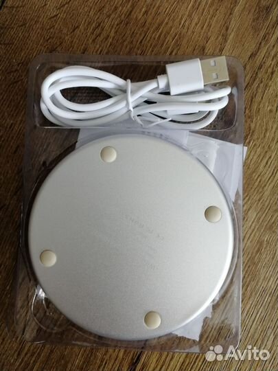 Беспроводная зарядка для смартфона