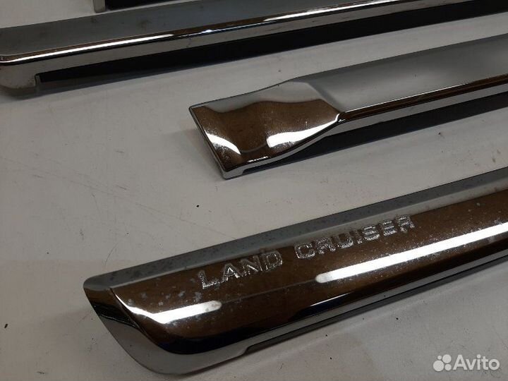 Комплект молдингов на двери Toyota Land Cruiser