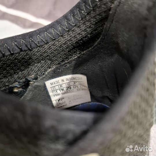 Футбольные бутсы (футзалки)adidas predator